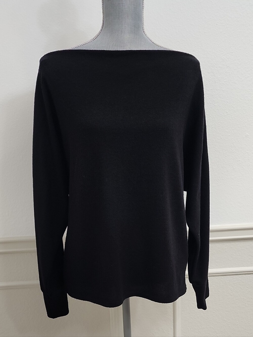 Forever 21 Classic Black Boatneck Sweater Size 0X